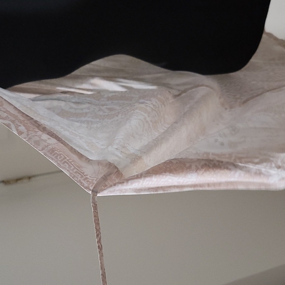 Victoria Secret robe - Picture 2 of 5